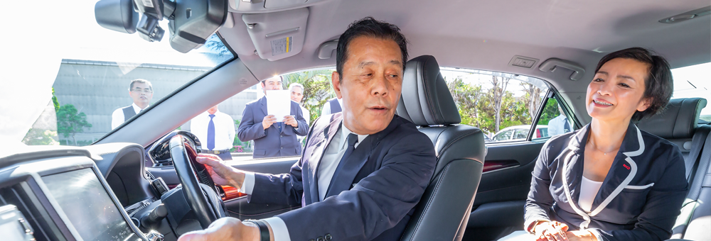 東讃交通株式会社 香川県高松市内、丸亀市内および多度津町・宇多津町（丸亀エリア）を拠点とした県下最大のタクシー会社です。タクシーのご用命は